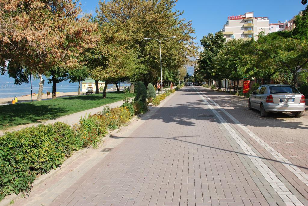 Lake View Pogradec Esterno foto